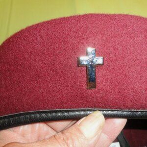 MAROON w/CHAPLAIN CROSS AIRBORNE PARATROOPER 100% WOOL 7 3/4 BERET LD 6202